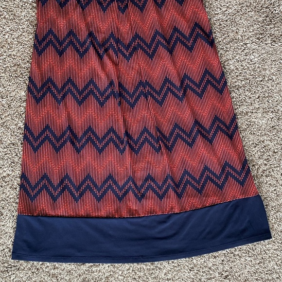 En Focus Petite Sleeveless Shift Dress Red & Navy Blue Zigzag Chevron, Women 4P - Picture 3 of 12